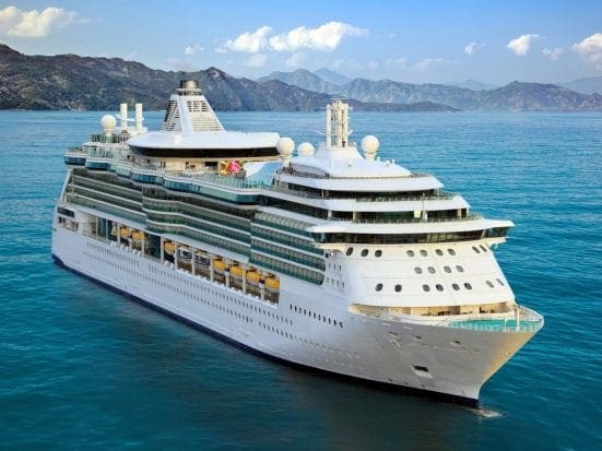 Ocean Cruise Ship