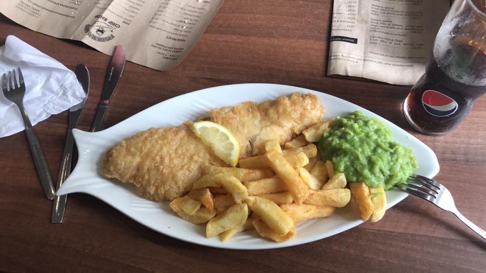 Fish & chips with mushy peas